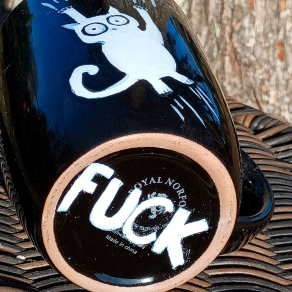 Handpainted 10 oz Black Coffee Mug w/distressed white cat